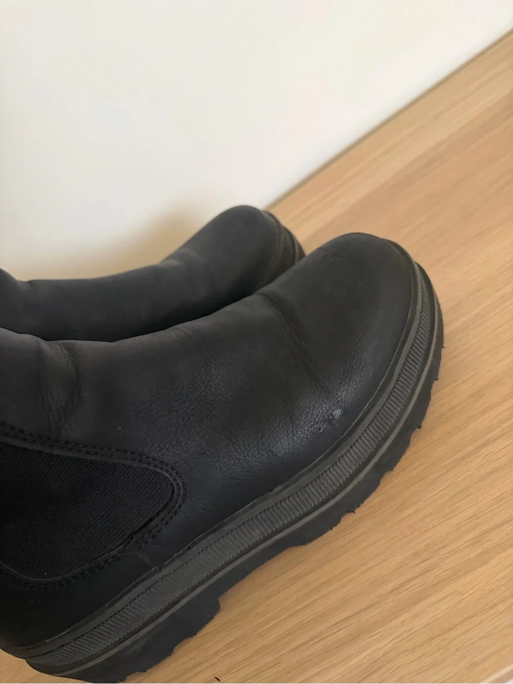 Levi’s Black Platform Chelsea Boots